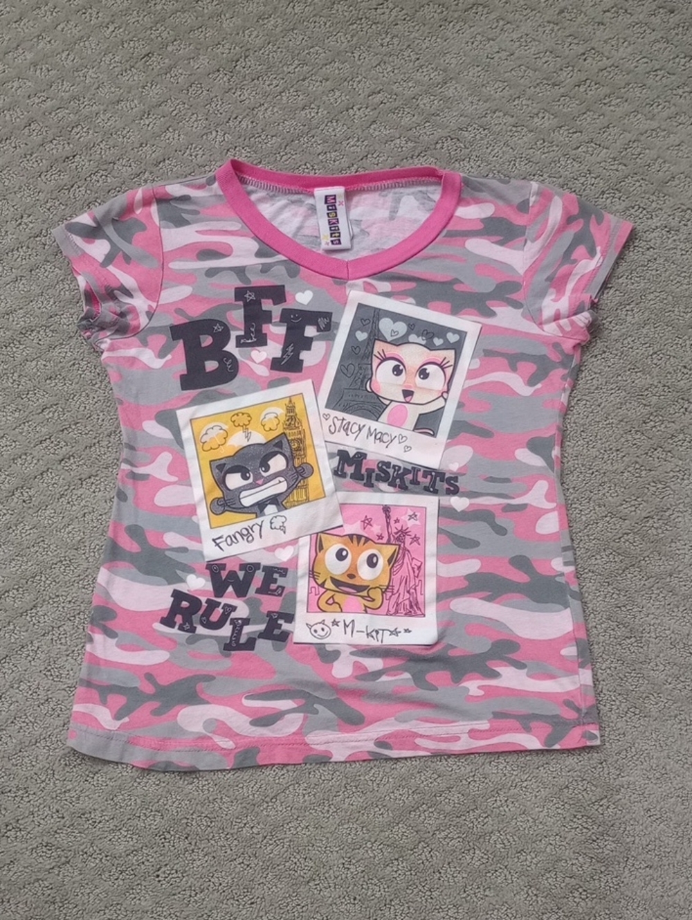 3 For $15🩵 MISKITS Pink and Gray Camo Graphic Tee